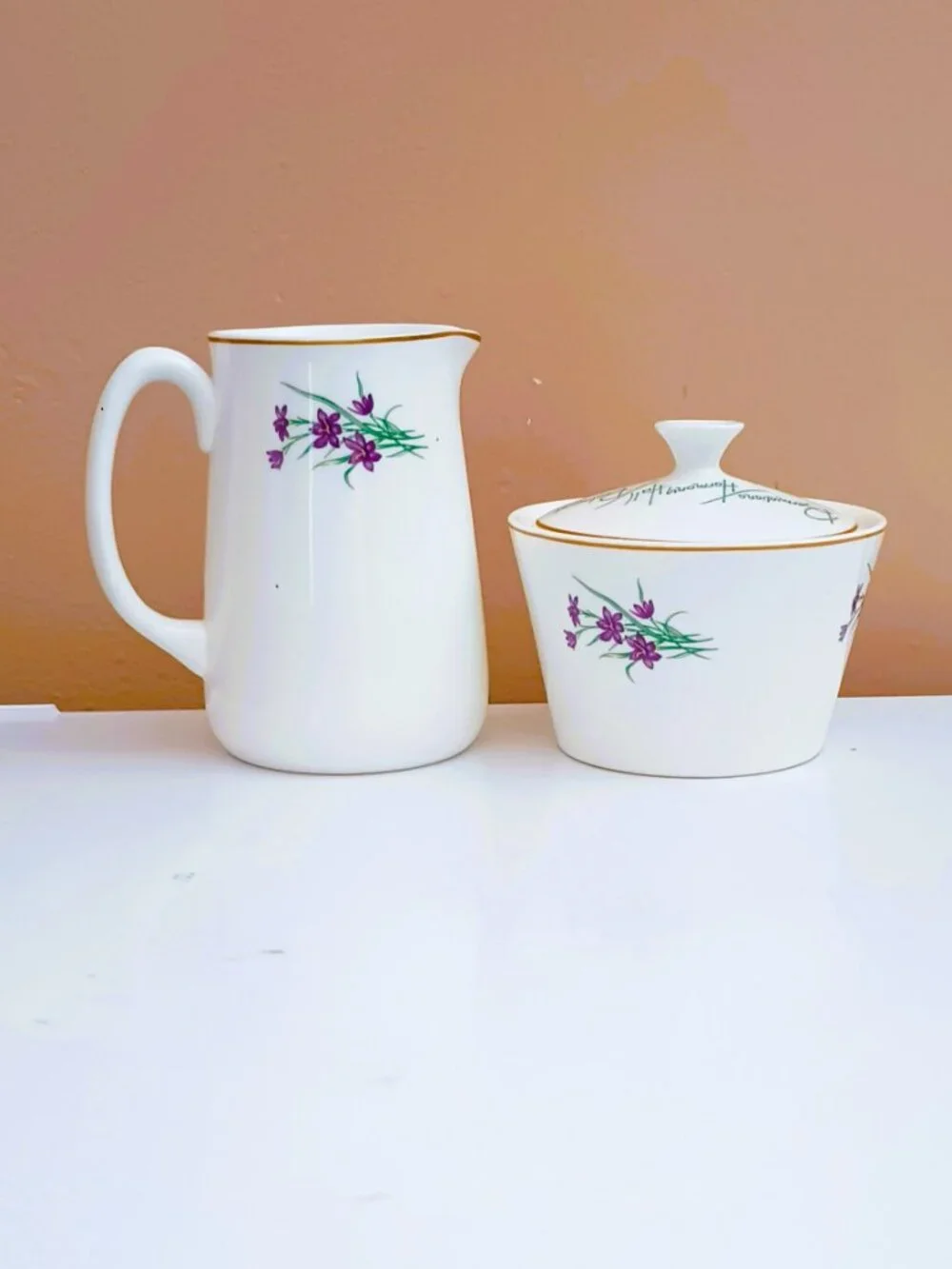 Vtg Creamer & Sugar Bowl Bermudiana Harmony Hall of Belmont Wedgewood England